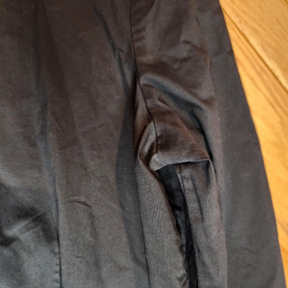 New York and Company black collared quarter length sleeve button down top medium - Picture 4 of 12